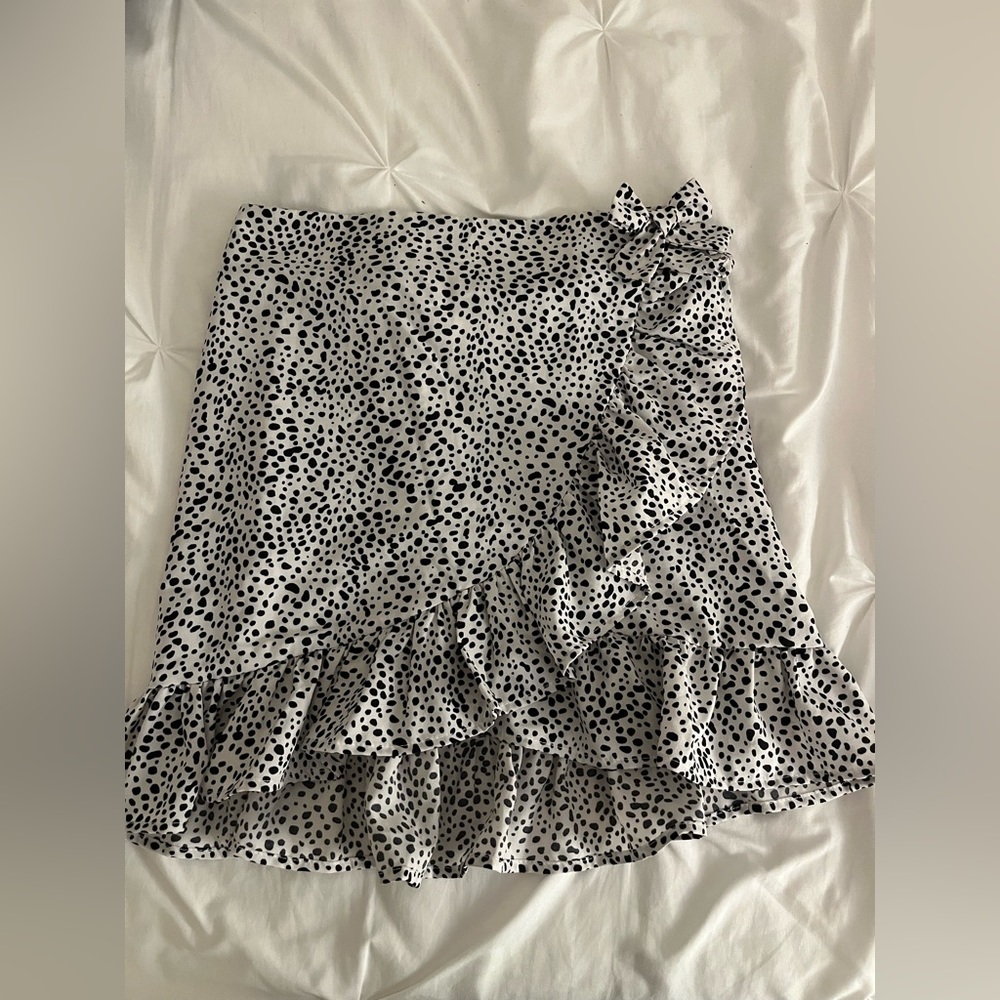 poka dot white and black skirt
